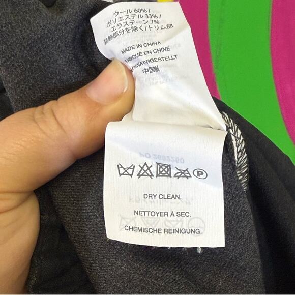 J. Crew, Gray and White Capris with Stretch Waistband. Size 6. Excellent cond! - Picture 7 of 7